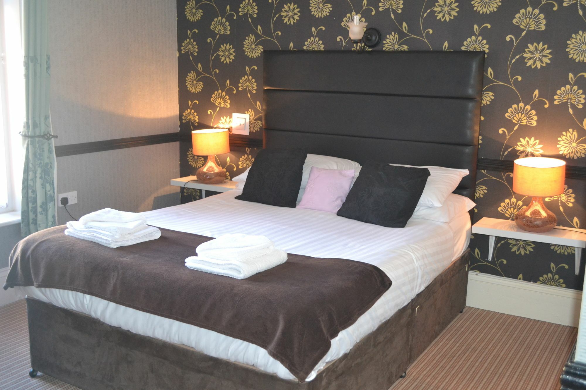 The Holmlea Hotel Блекпул Екстериор снимка