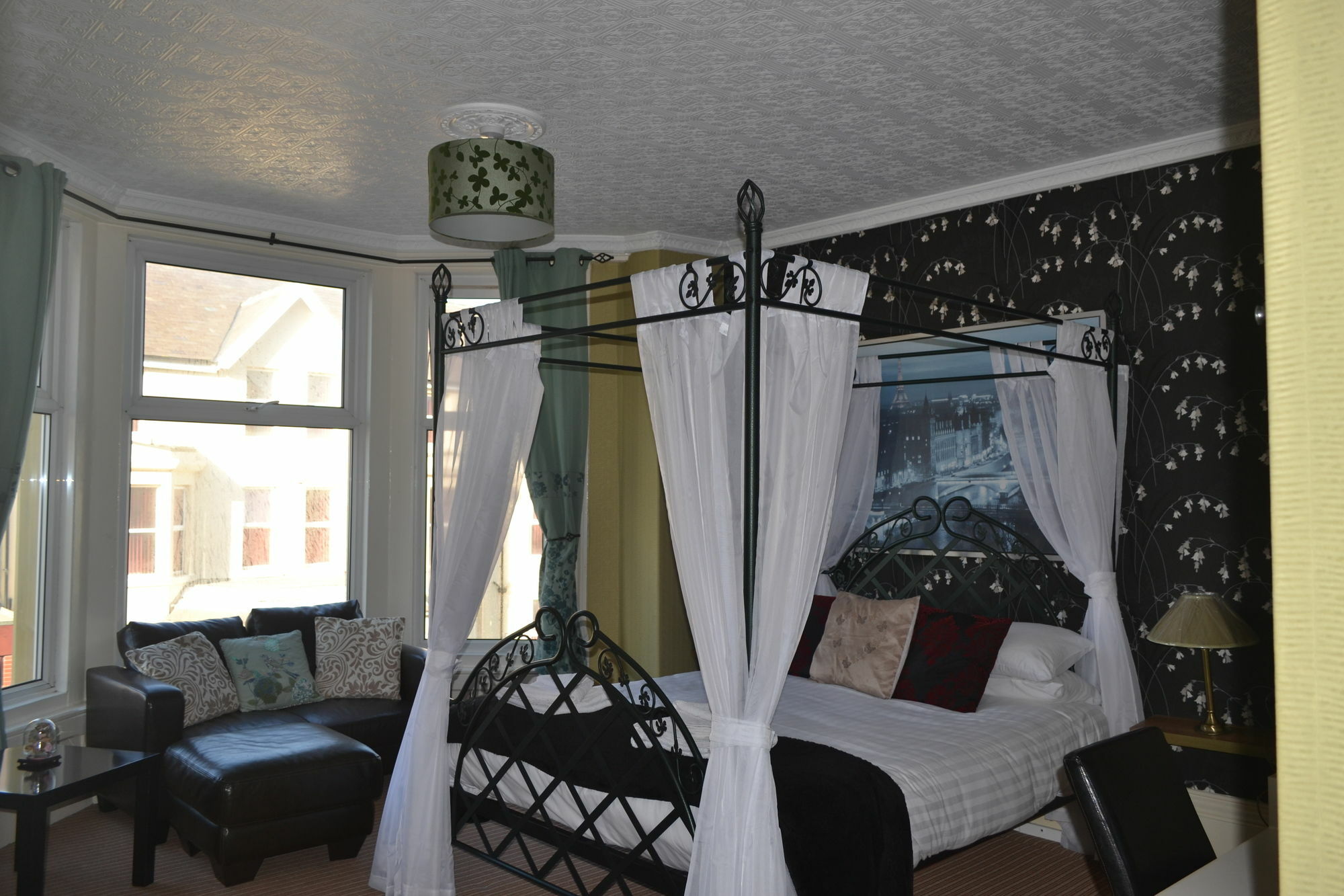The Holmlea Hotel Блекпул Екстериор снимка